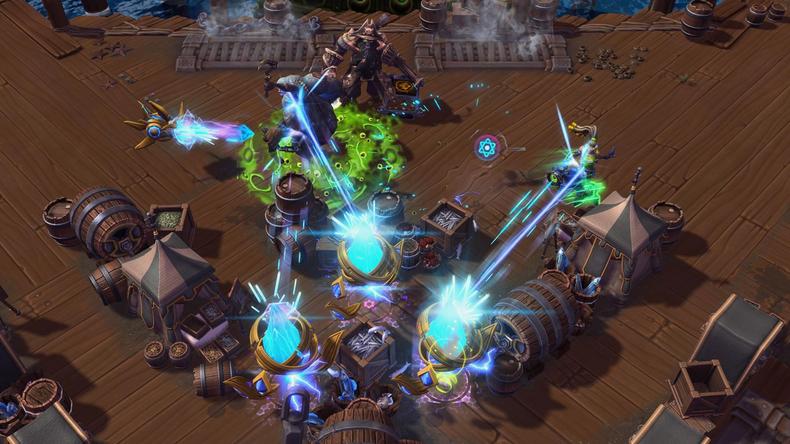 暴雪“十年”精心打造的《风暴英雄》，为什么到现在还没火？