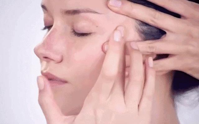 经常贴双眼皮贴上眼皮松弛怎么办,贴双眼皮贴怎样避免眼皮松弛