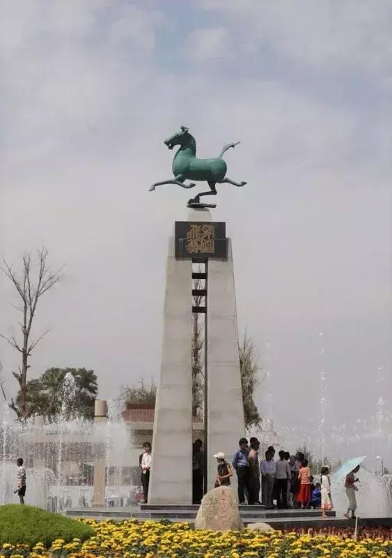 旅游城市马踏飞燕的正确名称,马踏飞燕原来叫什么