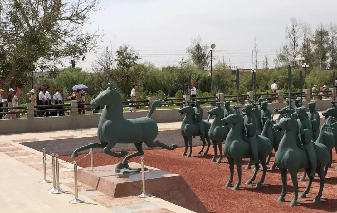 旅游城市马踏飞燕的正确名称,马踏飞燕原来叫什么