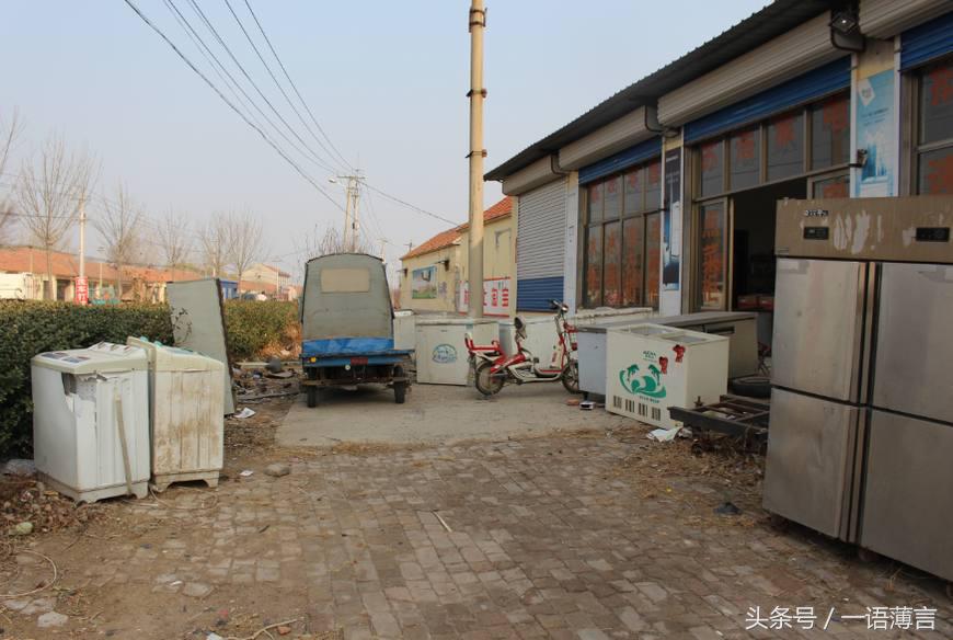 男子冰天雪地自制冰箱,自制透明门冰箱