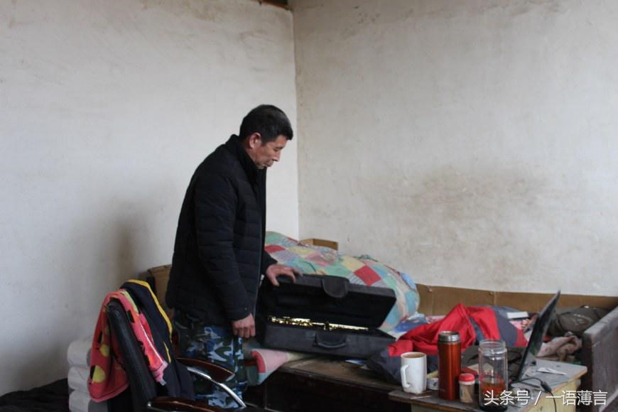 男子冰天雪地自制冰箱,自制透明门冰箱