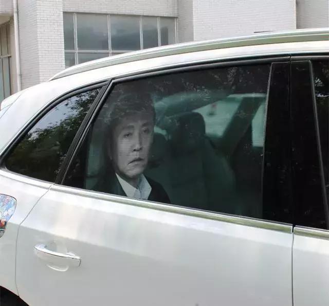 给刚买的新车贴上3D车贴，分分钟成为交警眼中钉！