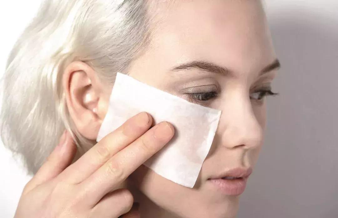 裸妆护肤步骤,裸妆前怎么护肤不卡粉