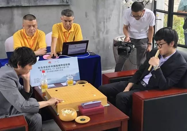 柯洁对韩国棋手连胜纪录,柯洁小组赛全胜出线