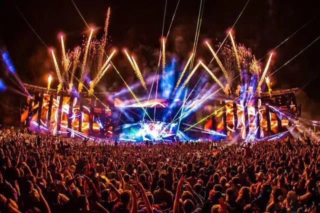 五月连蹦三天迪,每天还是少女肌