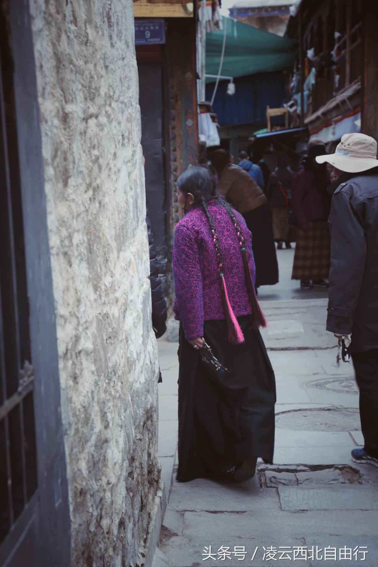 行，为寻三生三世桃花，却爱上了*藏西**的那抹蓝
