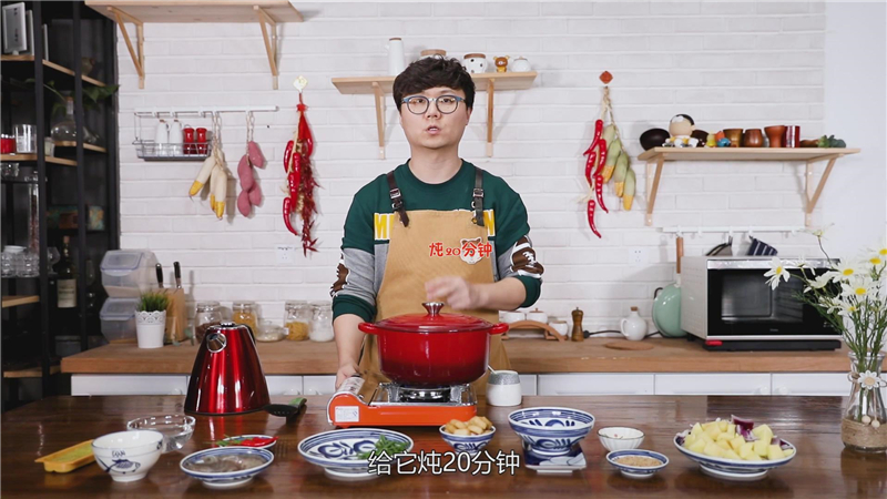 肉蟹煲到底是什么？到底怎么做？看这里