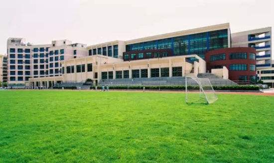 家庭年收入100万上国际学校,年收入20万孩子可以上国际学校