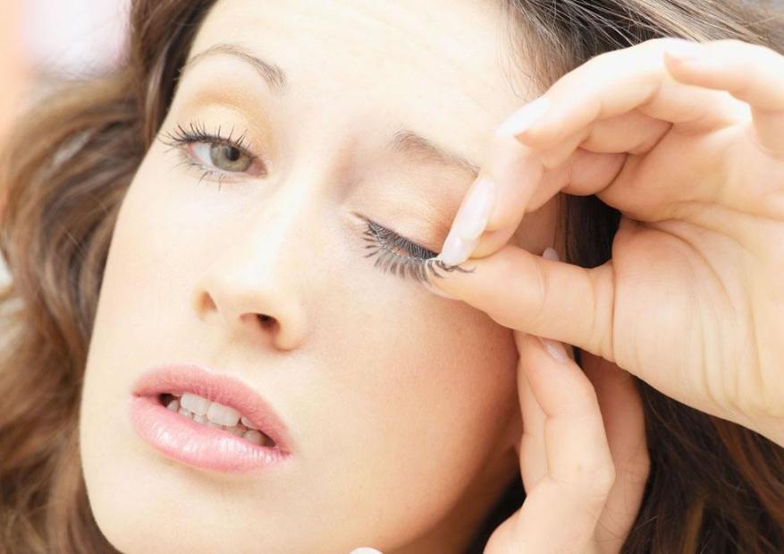 假睫毛不会粘贴,假睫毛眼头不会贴