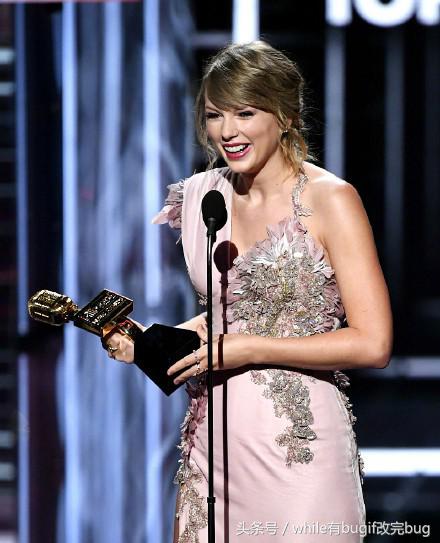 全美音乐奖现场霉霉得奖瞬间,2018全美音乐奖颁奖典礼