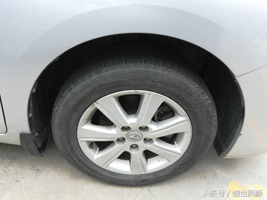 丰田最冷门的二手车,丰田逸致2011款2.0高配版