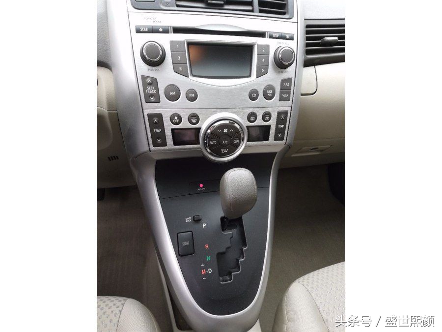丰田最冷门的二手车,丰田逸致2011款2.0高配版