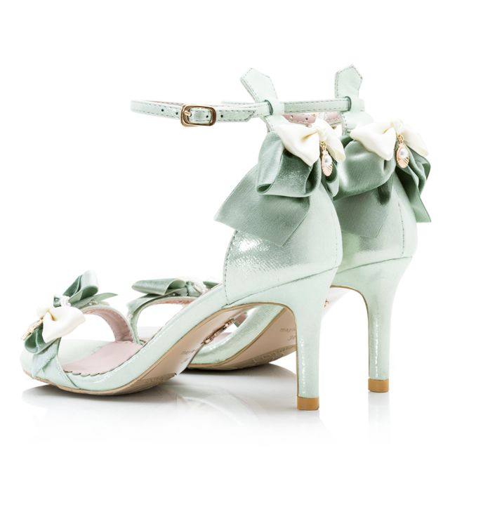 夏日凉鞋清单最值得买的是这几双,夏天最该买的十双凉鞋