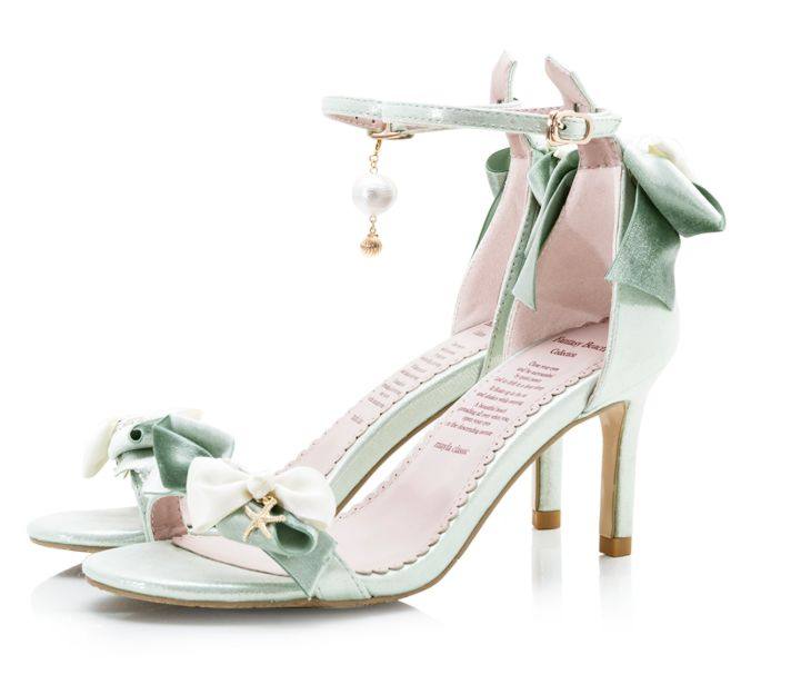 夏日凉鞋清单最值得买的是这几双,夏天最该买的十双凉鞋