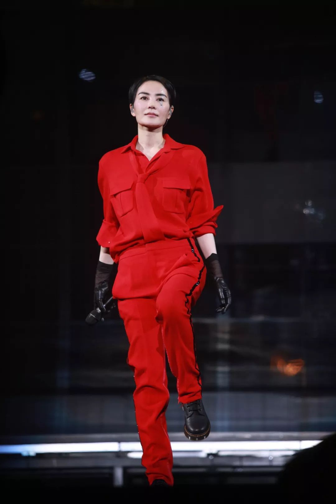 深读｜一边骂黄牛*党**，一边买黄牛票，世道就是这样变坏的