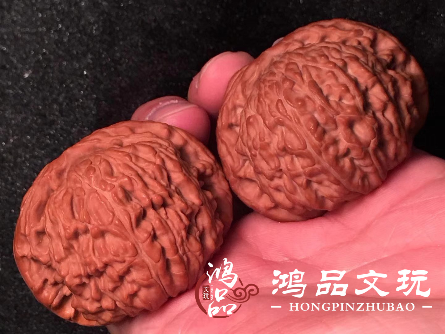 核桃文玩盘成的样子,文玩核桃纯手盘正确的方法