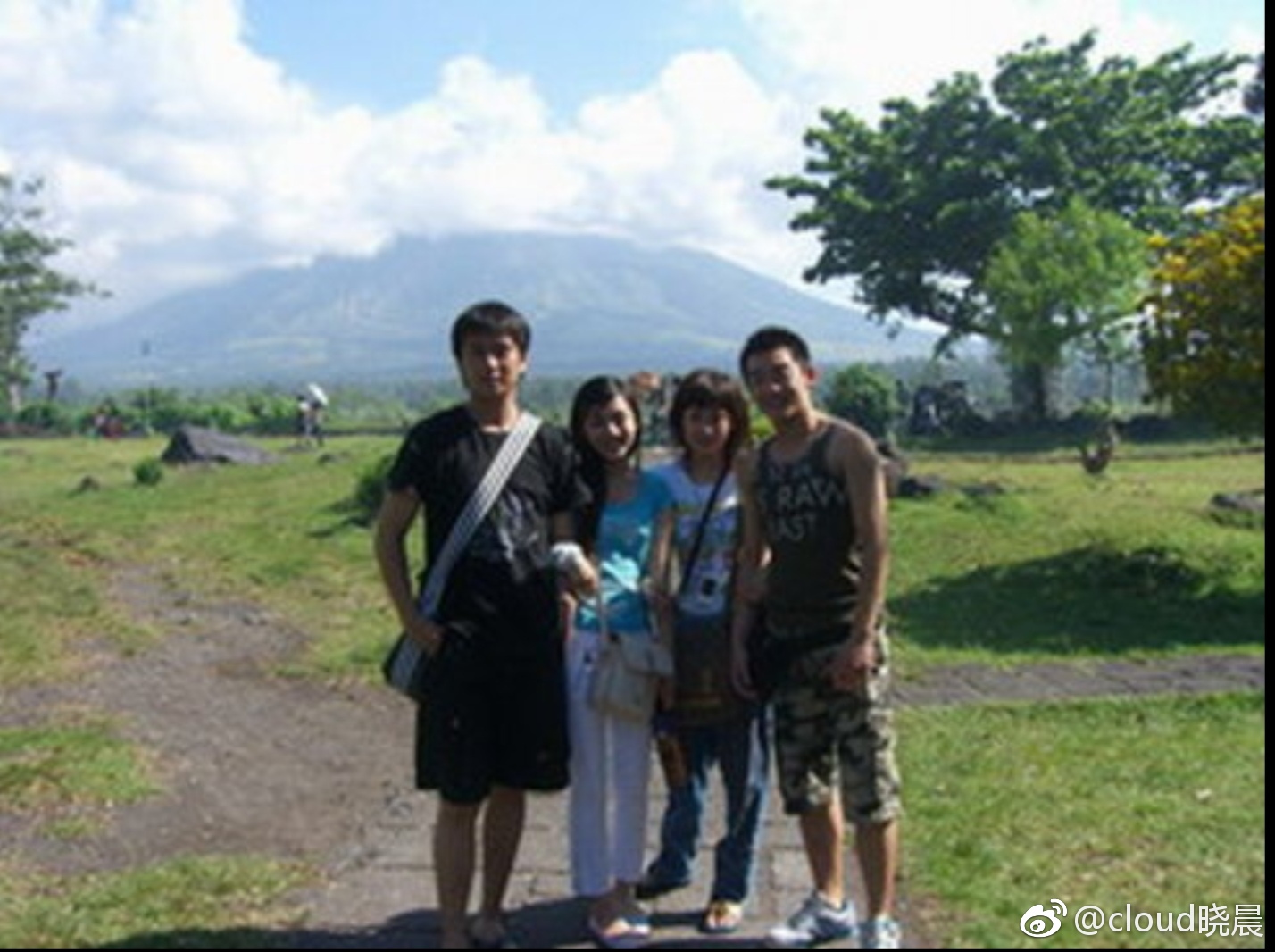 王晓晨跟郑恺是同学吗,王晓晨跟郑恺是什么关系