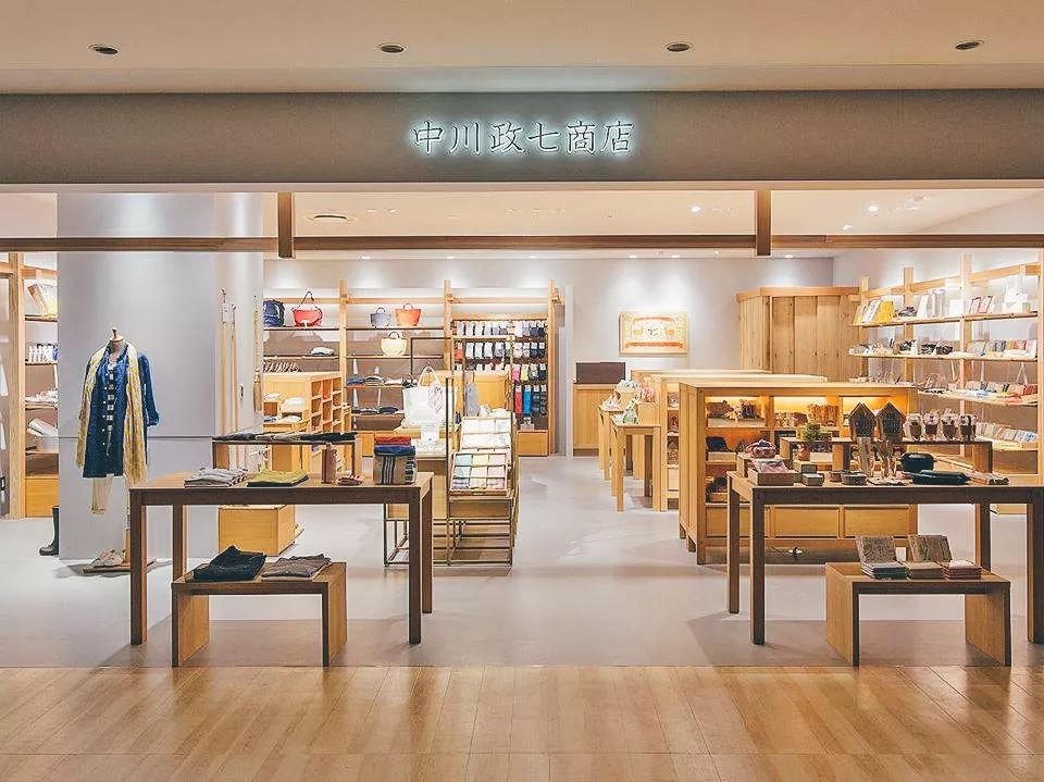 开进银座的300岁日本土产店，是日式美学的极简浓缩