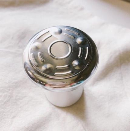 LU一丝发现Olay磁力小哑铃用处多多快来入手一枚吧