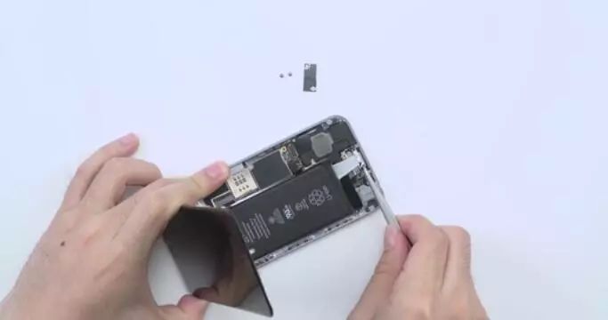 如何跳过充电宝的自动开关,快速解除充电宝休眠状态