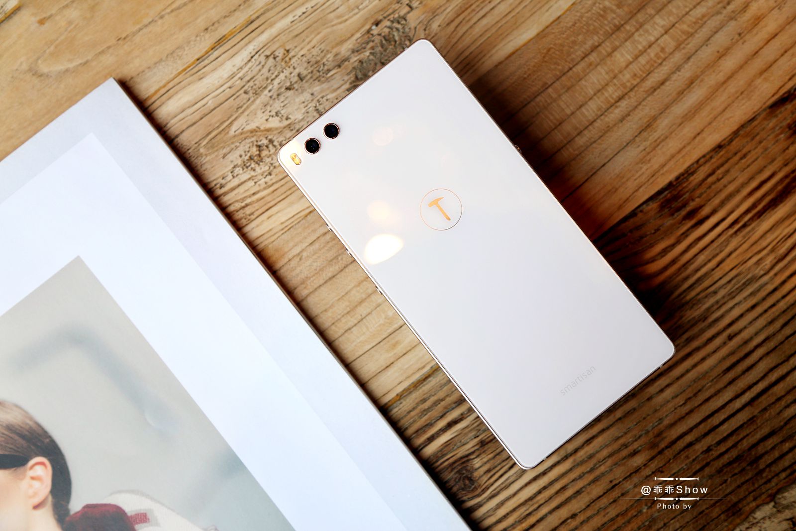 坚果3发布会刘海屏视频,坚果3现在值得买吗