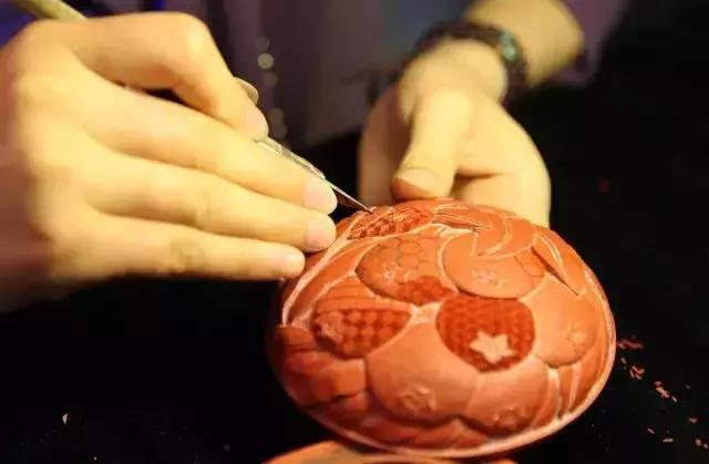 匠人匠心一事终一生,匠人匠心下一句是什么