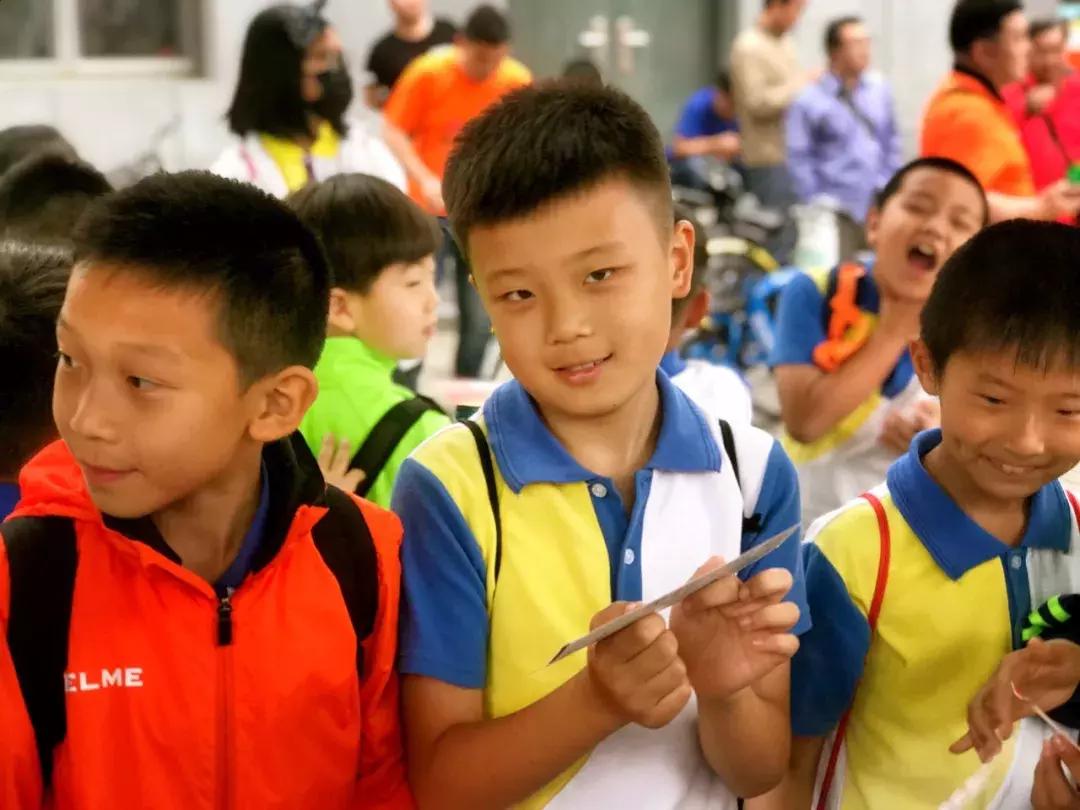 520|一起爱!大麦体育携丰台一小长辛店分校为人和打call