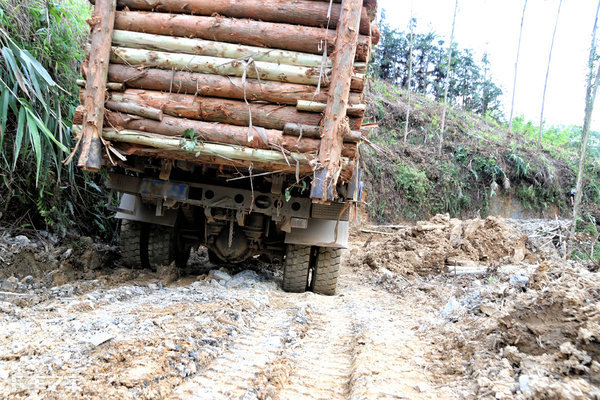 不怕陷车的履带车,不怕陷车