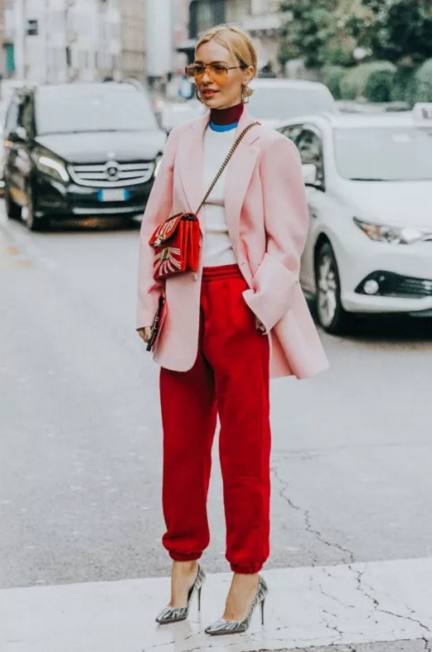 夏天撞色穿搭撞出高级感,夏日撞色推荐