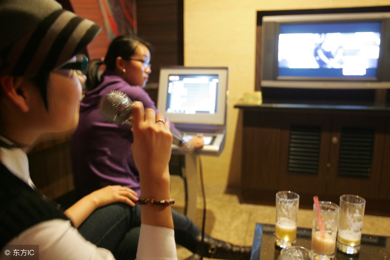 ktv如何唱歌好听技巧,ktv怎么唱歌好听简单技巧