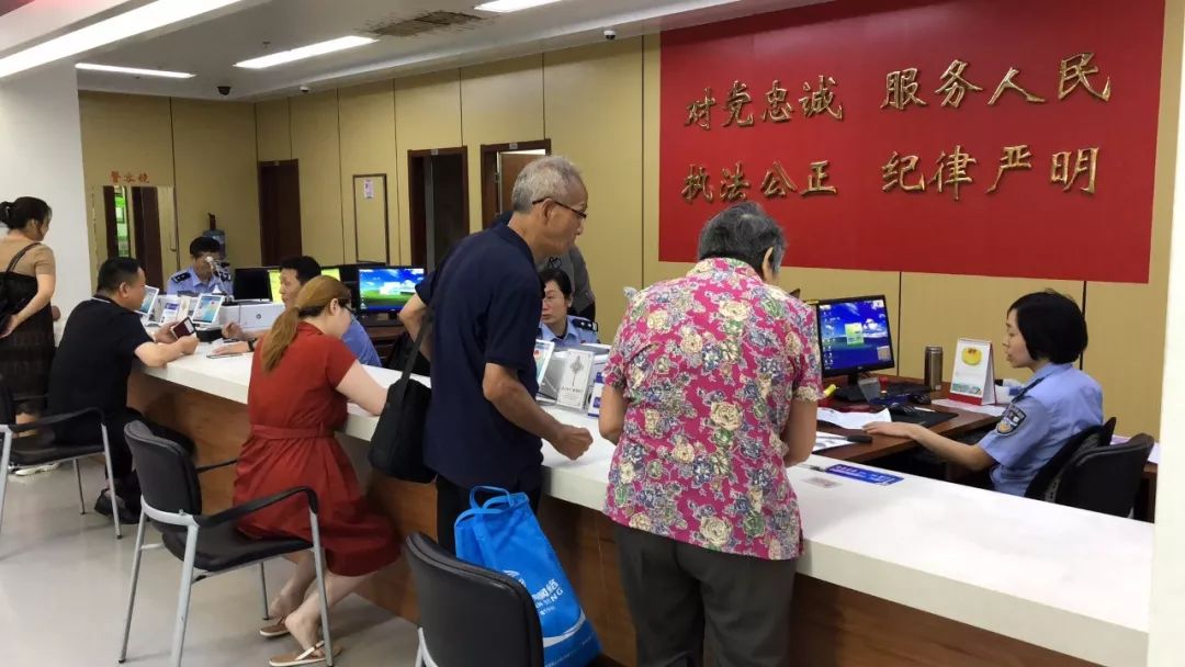 福州公安出入境推出便捷服务举措,福州公安局自助出入境