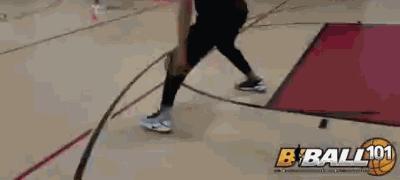 曲绍斌篮球训练运球基本功,篮球运球教学基本功零基础女生