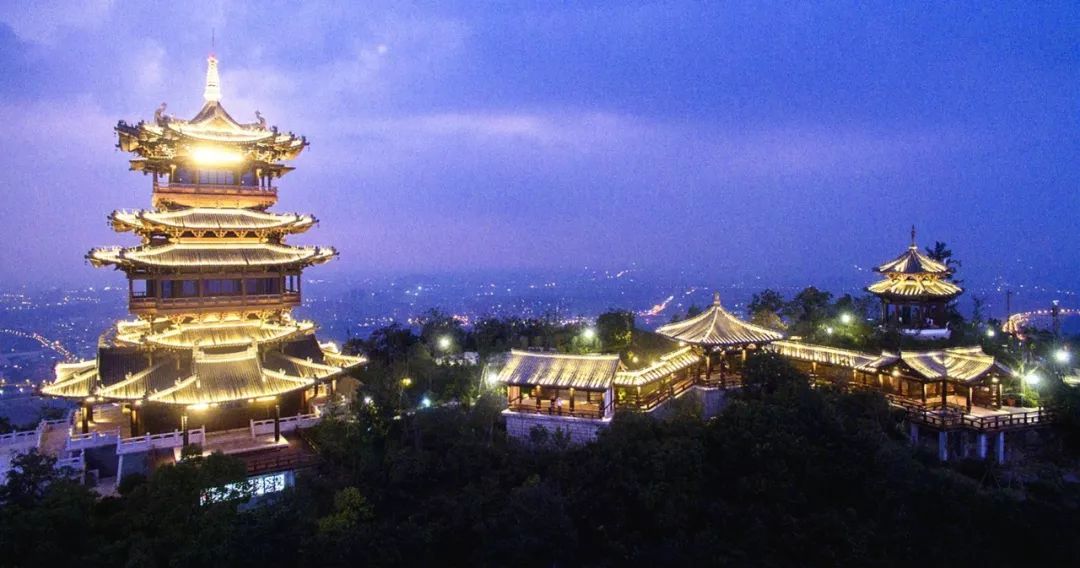 望宸阁灯光,望宸阁赏月亮