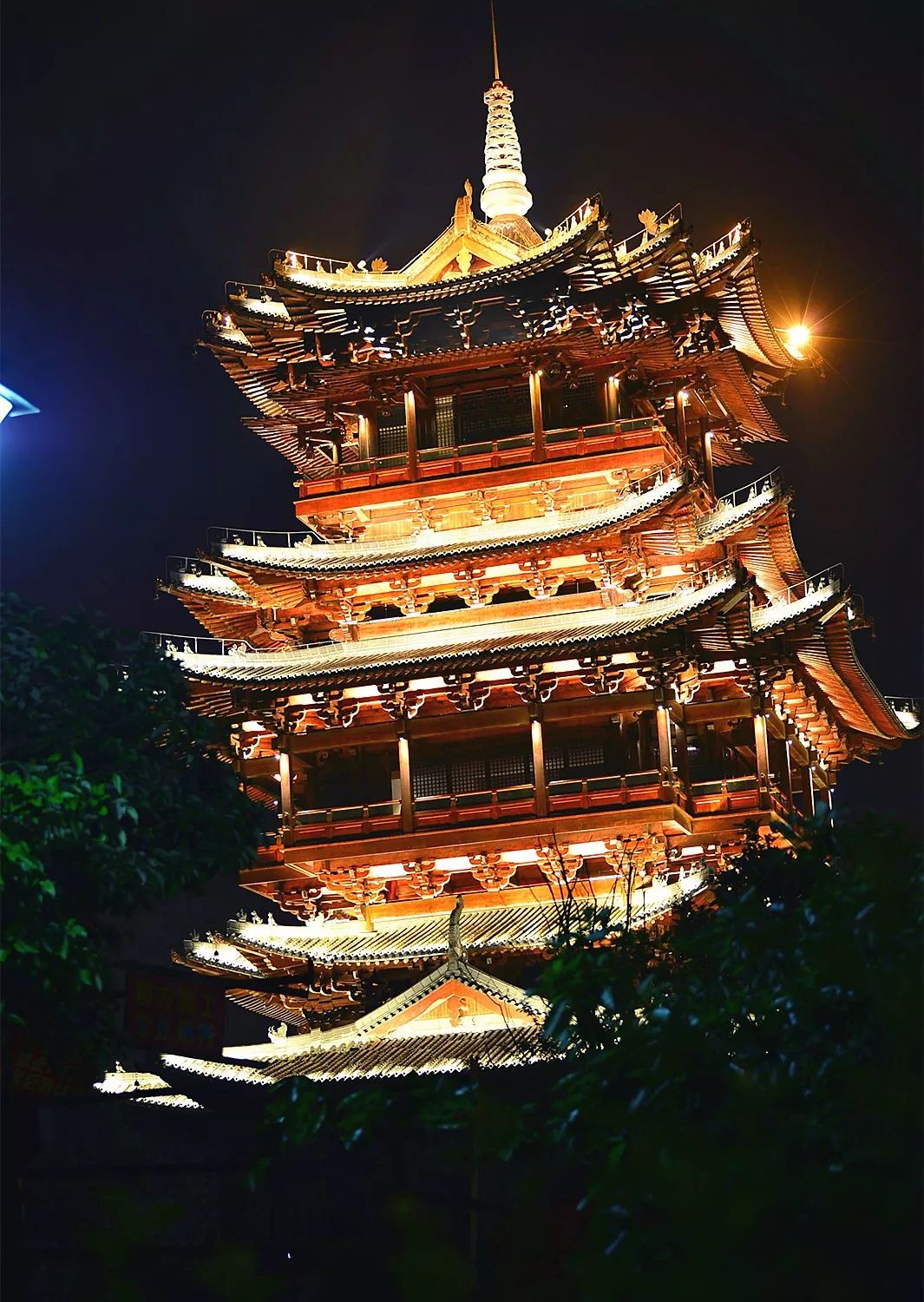 望宸阁灯光,望宸阁赏月亮