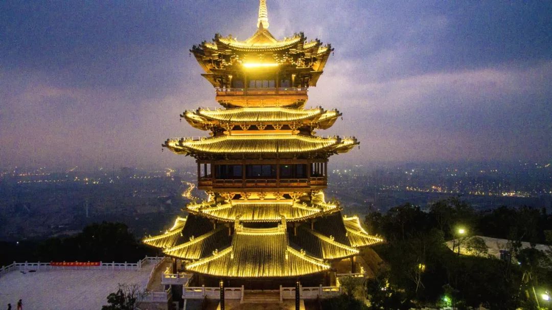 望宸阁灯光,望宸阁赏月亮