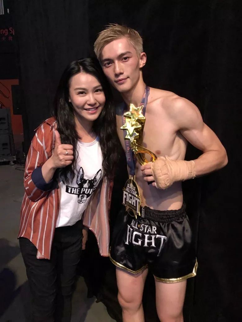 硕士港姐首次看拳赛觉太恐怖扭转头TVB新剧将参演