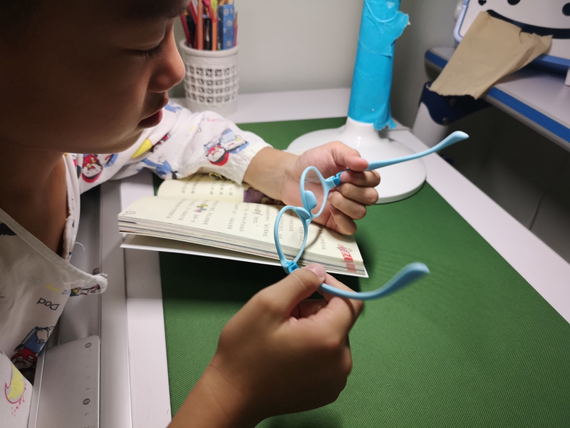 儿童防蓝光眼镜保护眼睛排行榜,儿童护眼防蓝光防辐射无度数眼镜