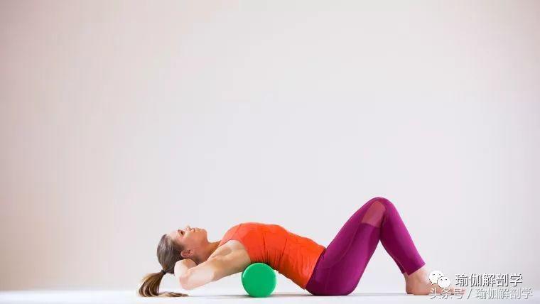 在家放松腰部的方法,自己在家如何放松全身