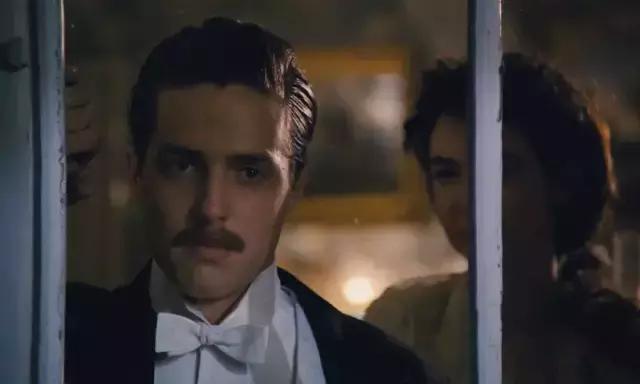 打死我也想不到,他们在一起演了一部基片