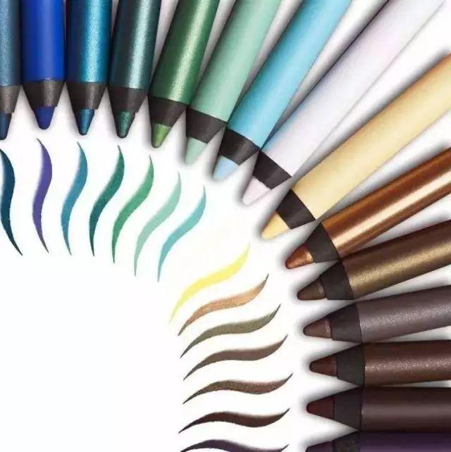 夏季补水保湿好用的化妆品 (夏季游泳防水化妆品推荐)