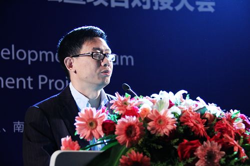 婀樺啗宕涜捣婀栧崡鐚涗汉杈堝嚭,缃戠粶婀樺啗