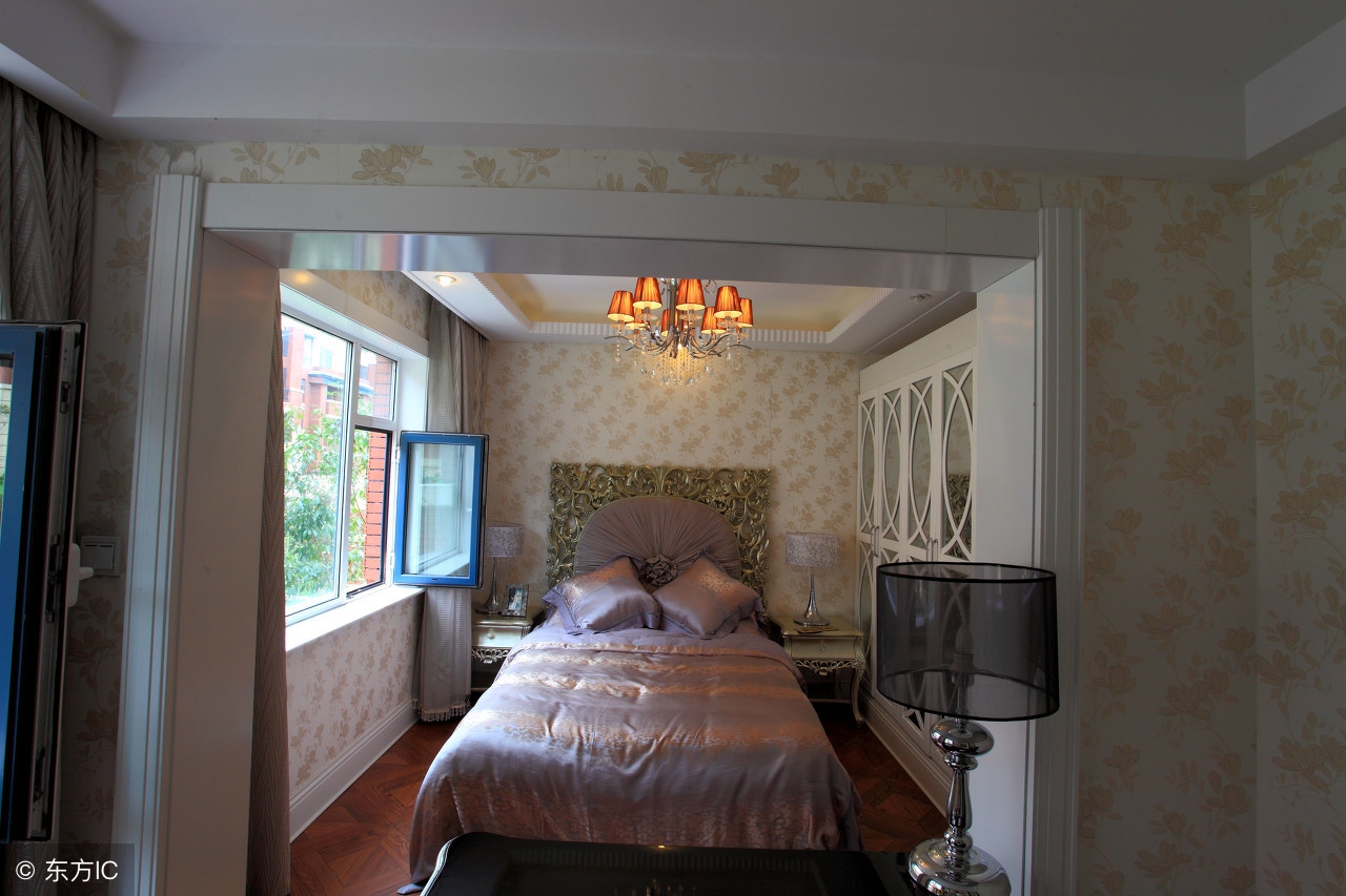 过道顶梁高低不平咋吊顶,房屋顶梁高低不平怎么处理