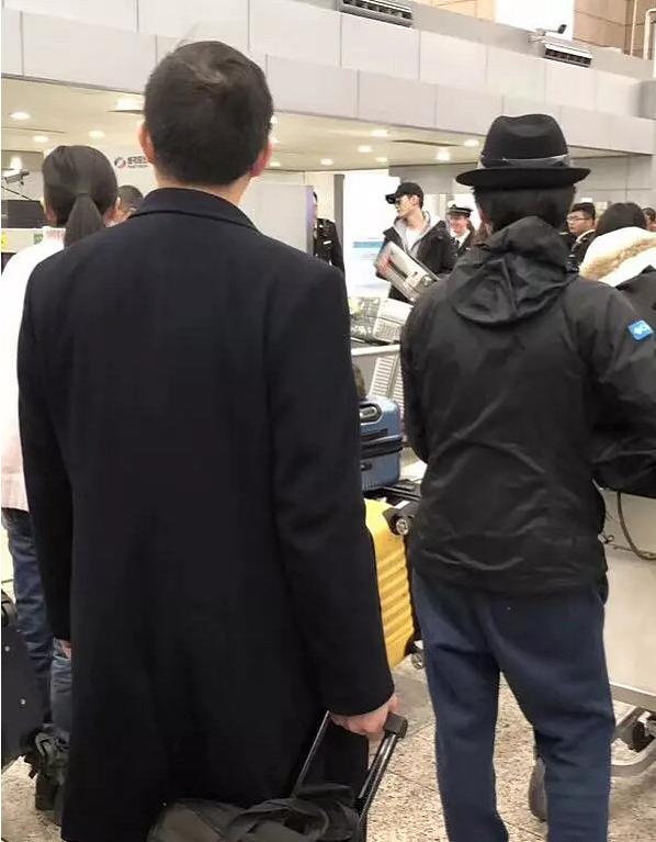 自带服装进组的明星,自带道具进组拍戏的女明星