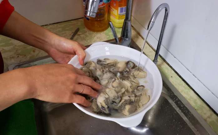 生蚝海鲜汤正宗做法,最好吃的海鲜汤老式做法