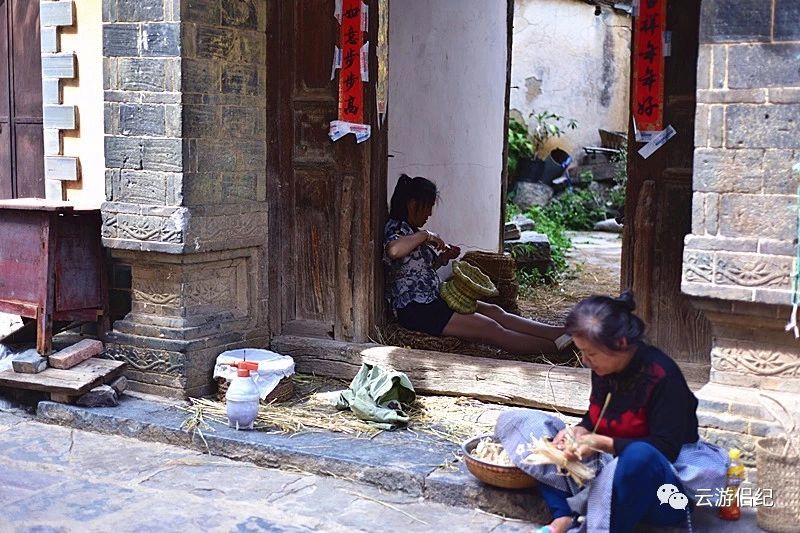 与“十二道锋味”撞满怀