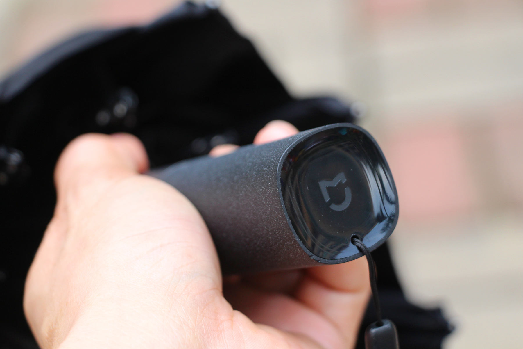 米家雨伞全自动折叠,折叠雨伞抗风测评