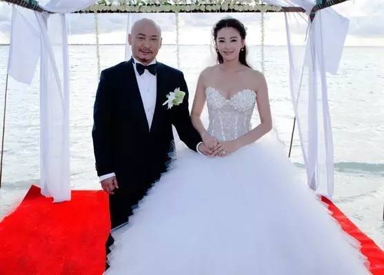 张雨绮用爱马仕包包买菜,张雨绮买菜爱马仕