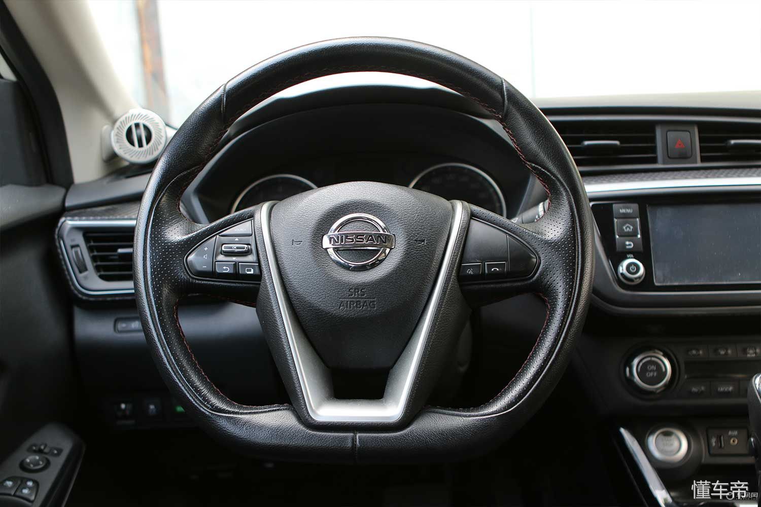 蓝鸟原厂音响调节最佳效果,2018款日产蓝鸟车基本常识