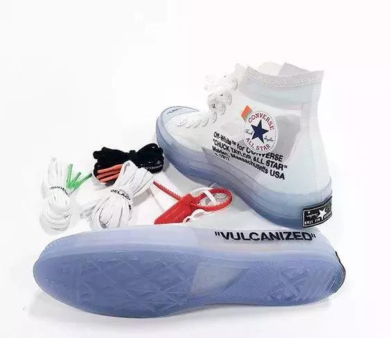 杨幂刘雯秋冬潮品,杨幂刘雯都为超长大衣着迷